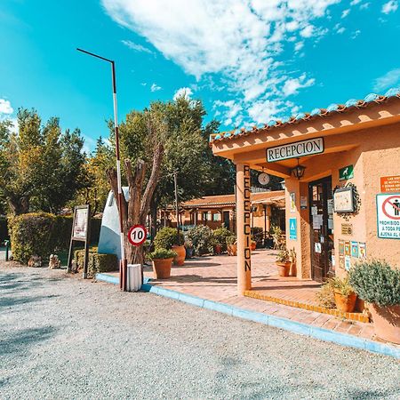 Camping & Bungalows Suspiro Del Moro Otura Luaran gambar