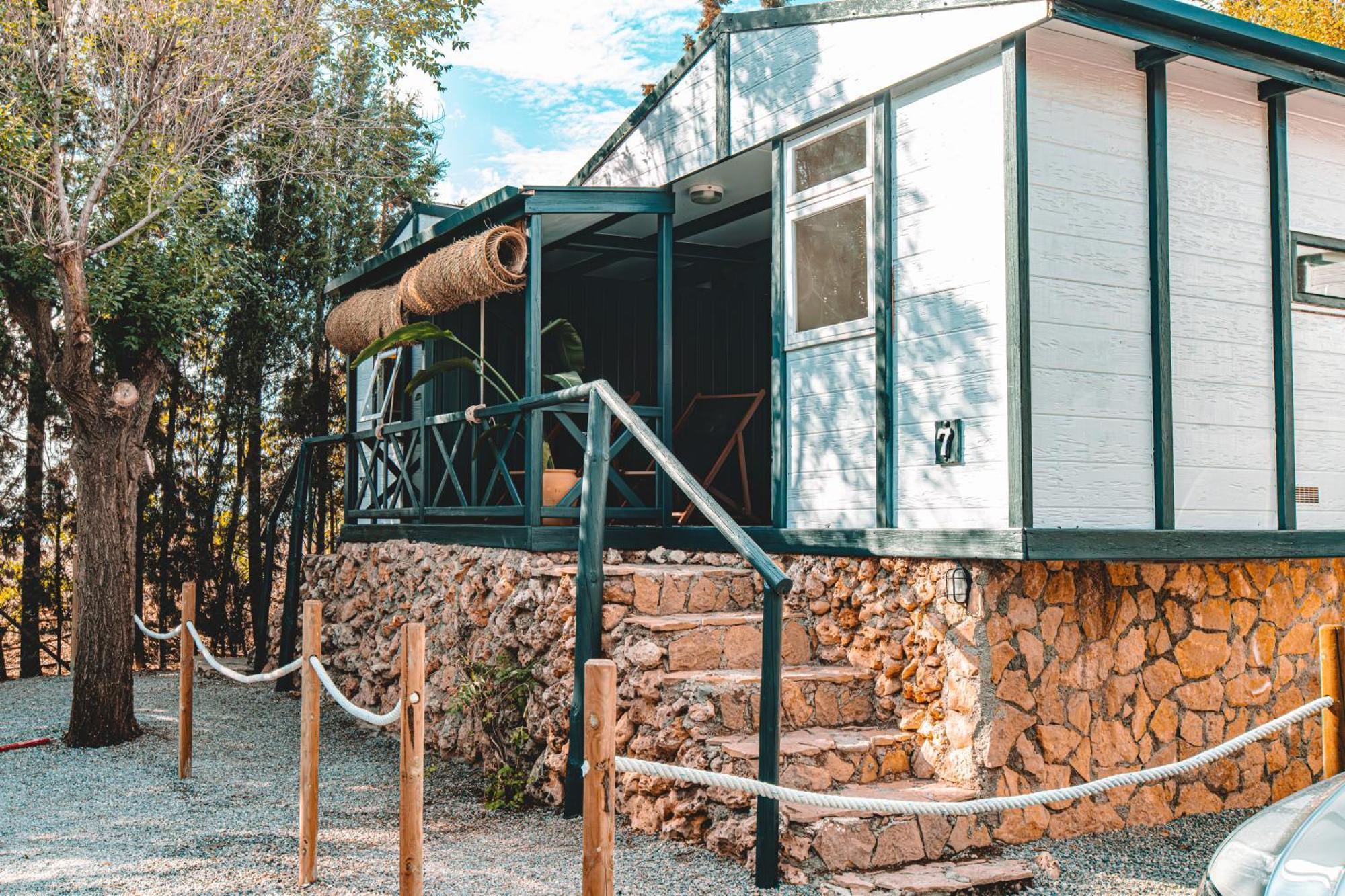 Camping & Bungalows Suspiro Del Moro Otura Luaran gambar